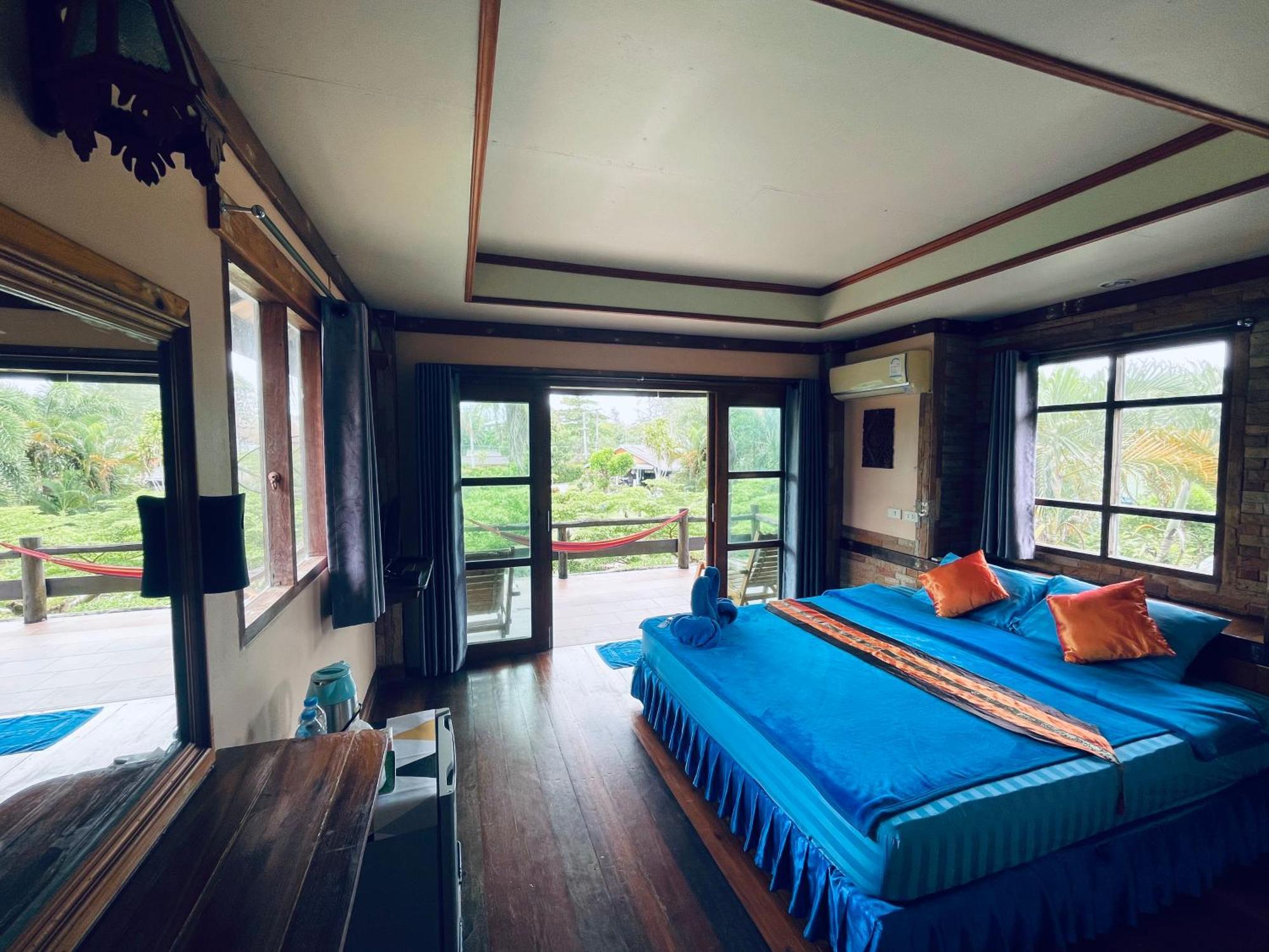 Markhouse Bungalow Ko Kut 外观 照片