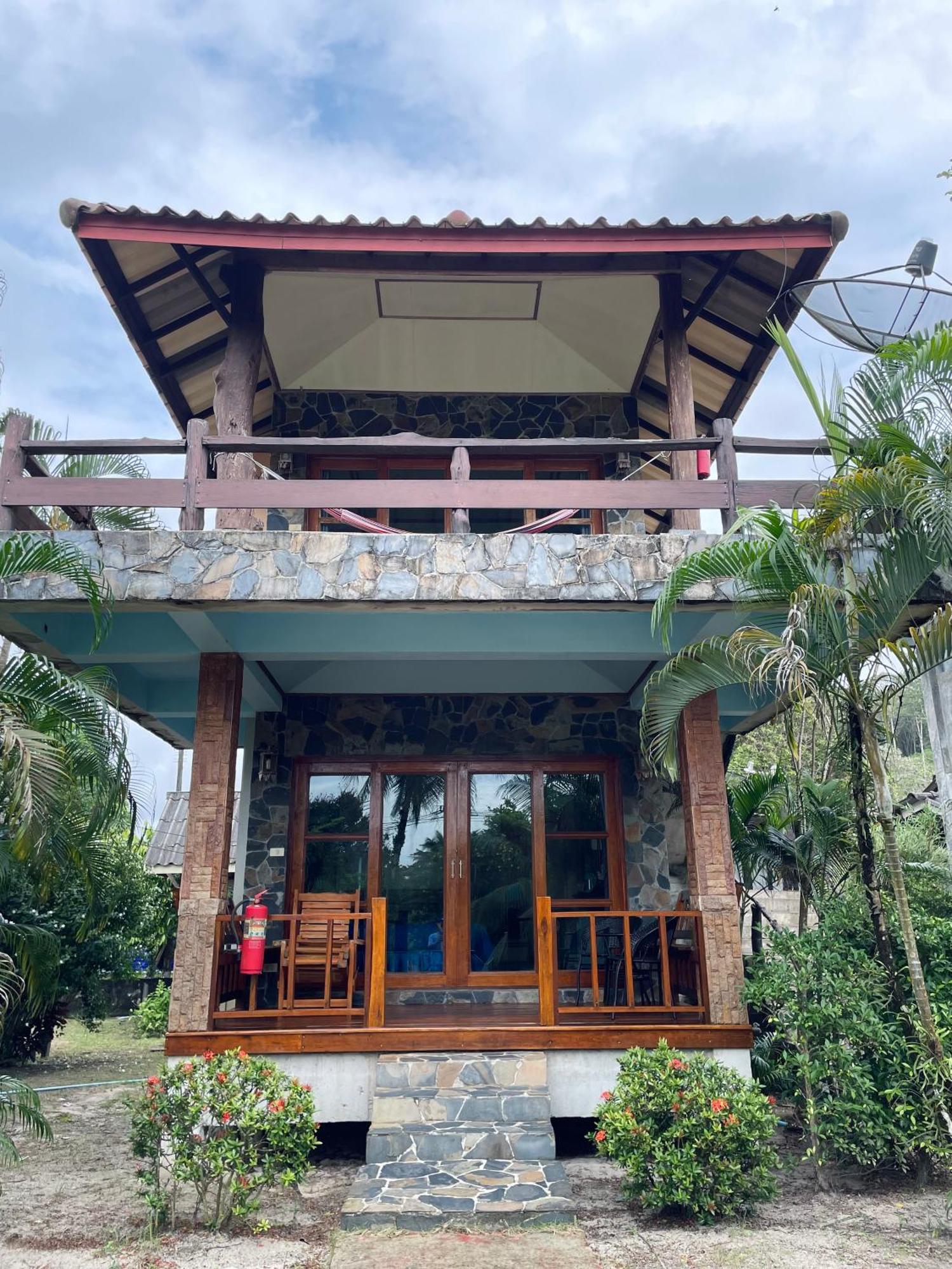 Markhouse Bungalow Ko Kut 外观 照片