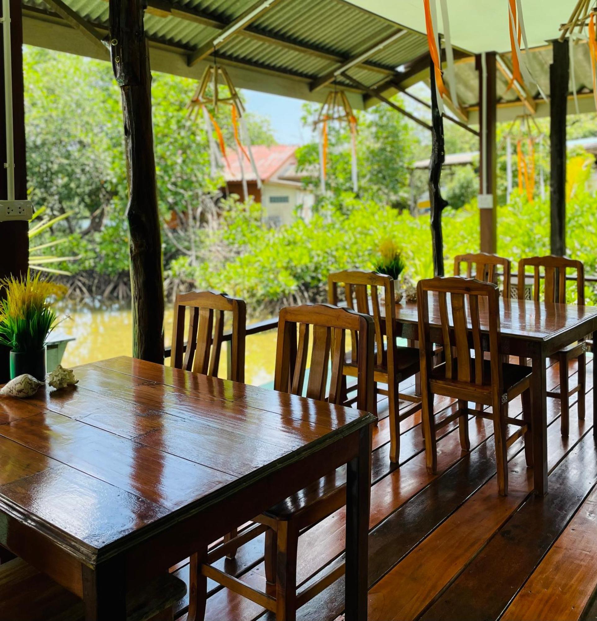 Markhouse Bungalow Ko Kut 外观 照片