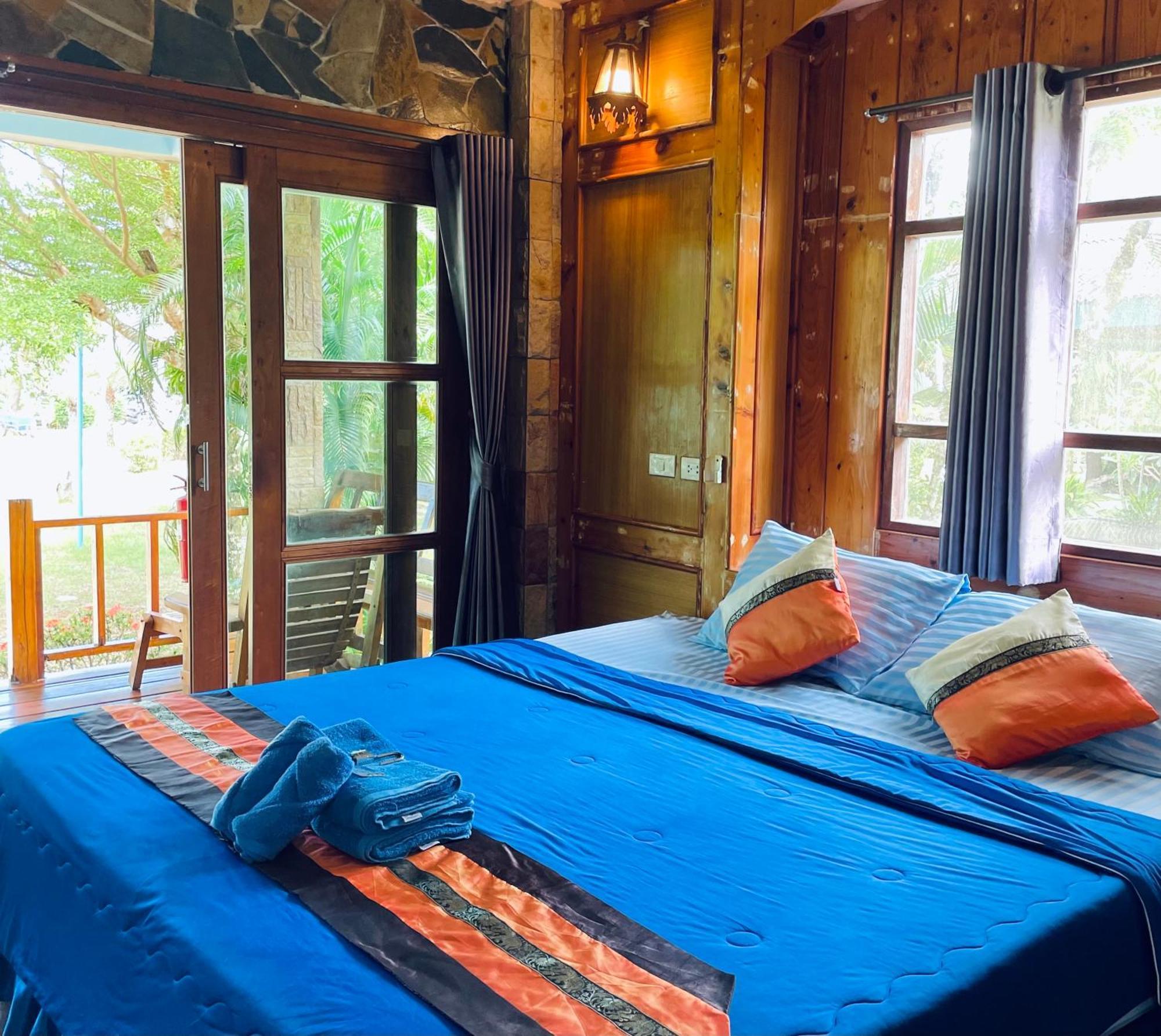 Markhouse Bungalow Ko Kut 外观 照片