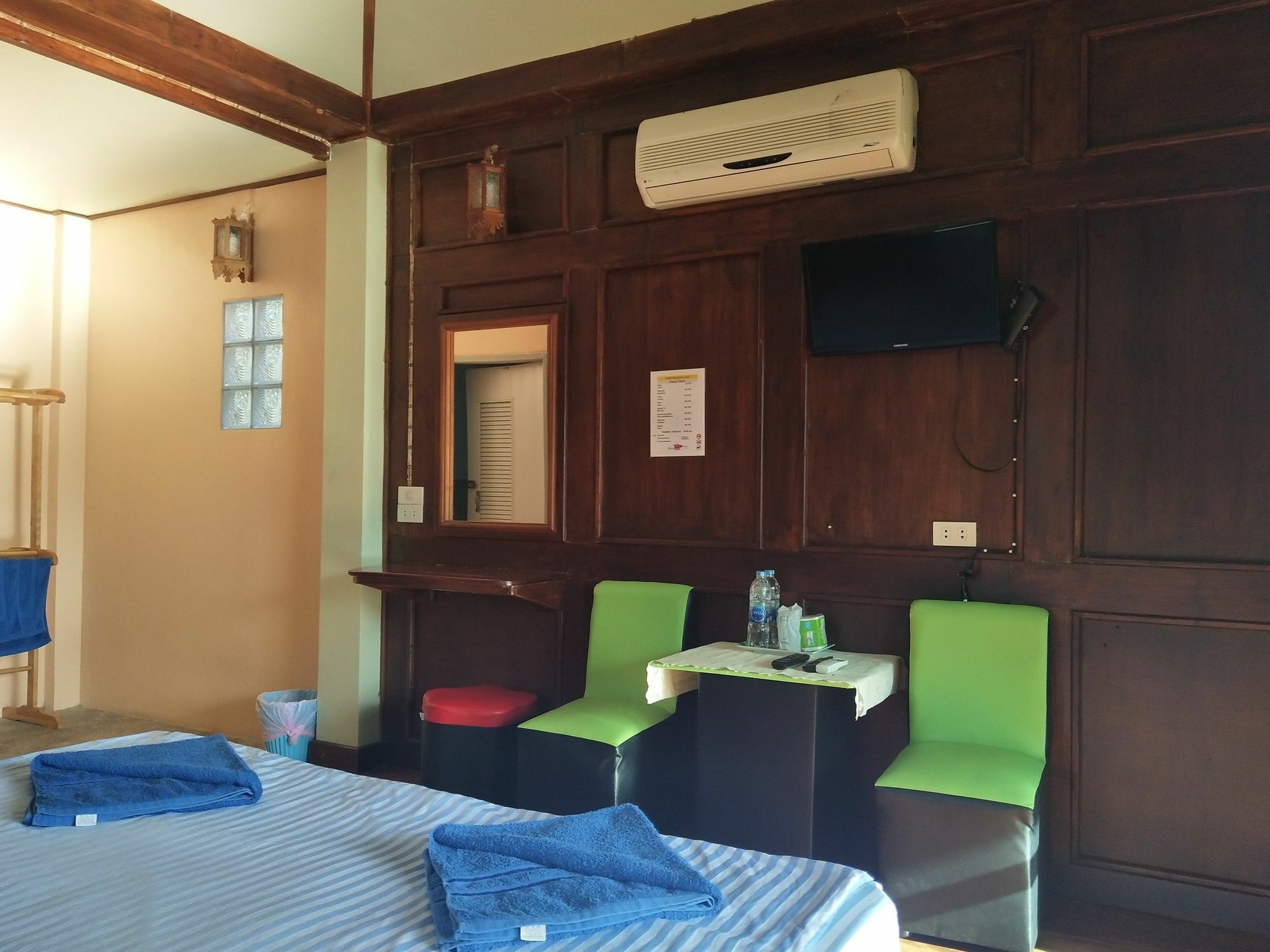 Markhouse Bungalow Ko Kut 外观 照片